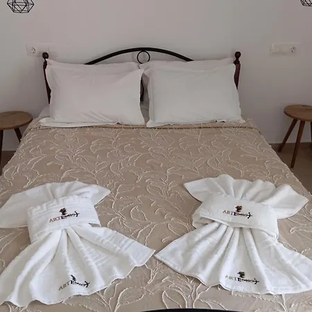 Artemis Apartment *